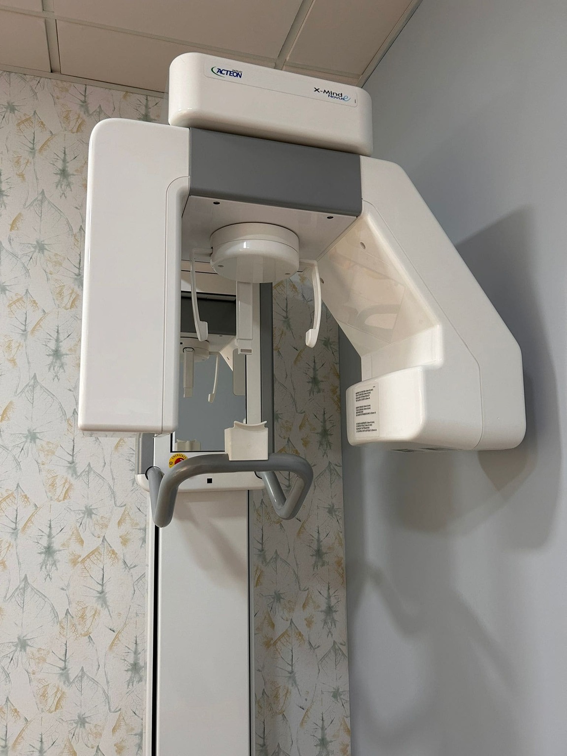 Sala de espera de la clínica dental y podología en Triana, CLAVISUR clínicas