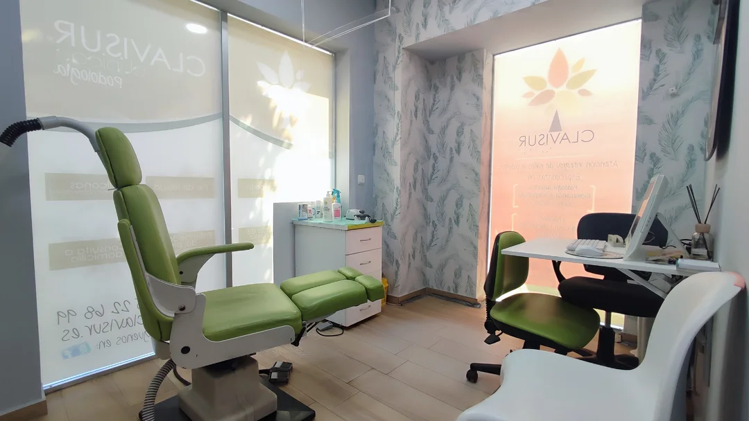 Sala 1 de podología en Triana, CLAVISUR clínicas